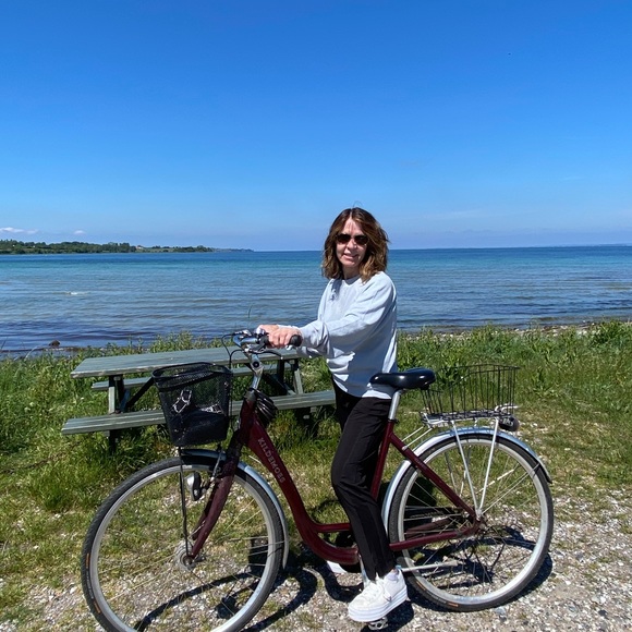 Meet your Posher, Kimberly k. - Picture 3 of 5